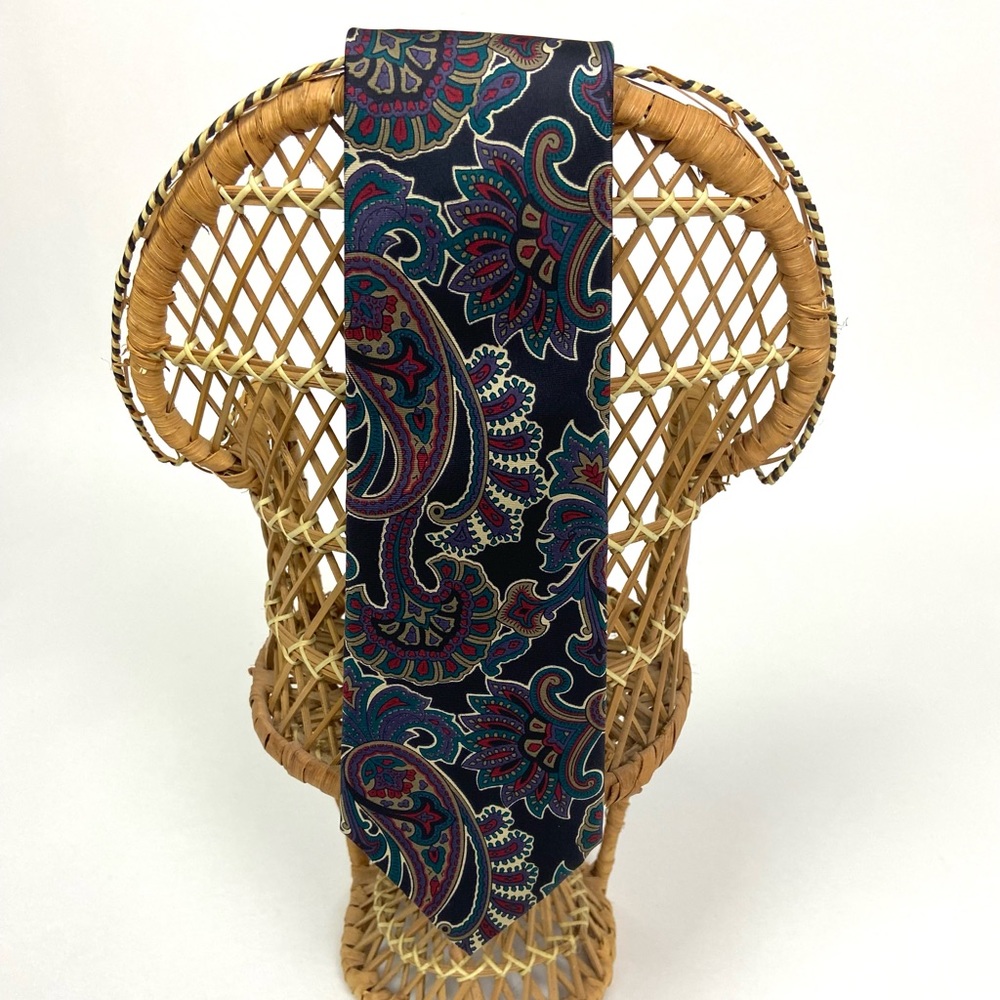 Vintage 417 Authentic Neckwear by Van Heusen